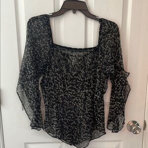 Tramp Black and White Flutter Sleeve Blouse